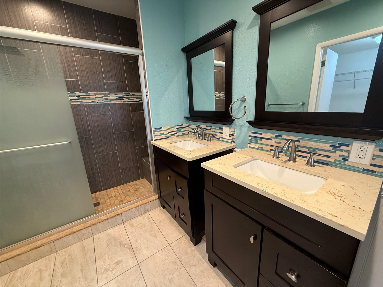 ROOSEVELT GROVES - Residential Lease