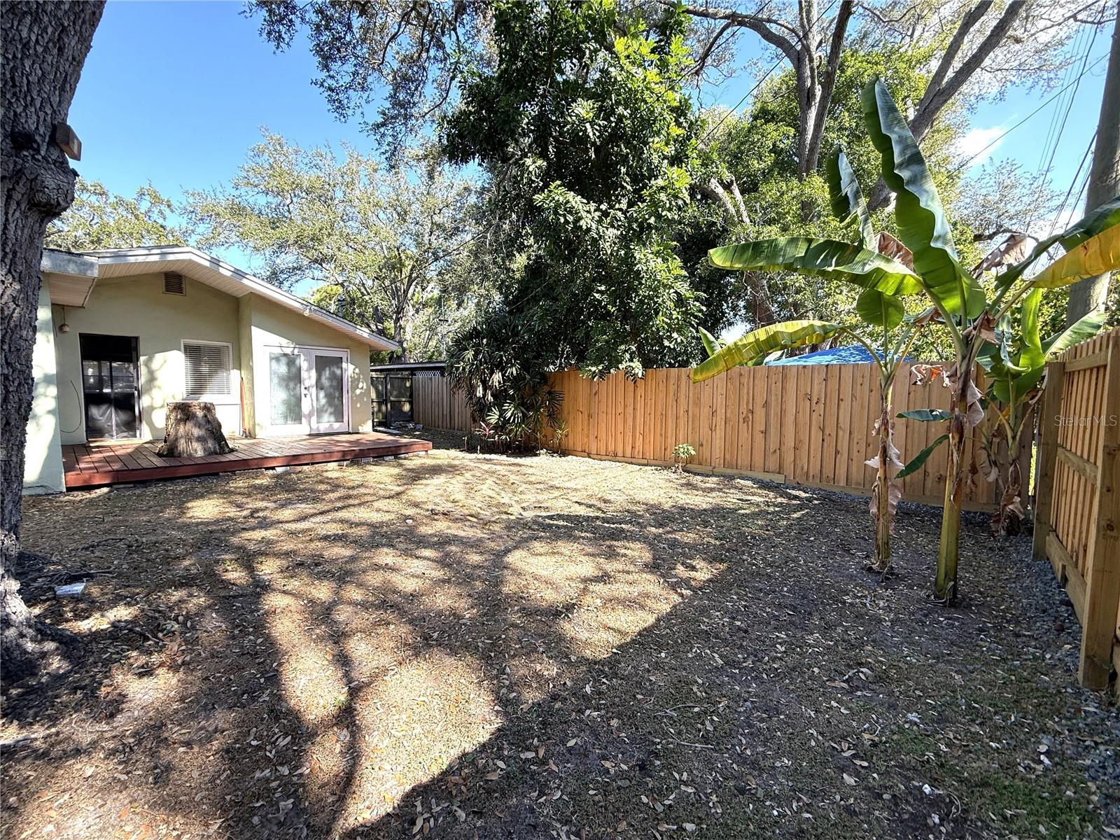 ROOSEVELT GROVES - Residential Lease