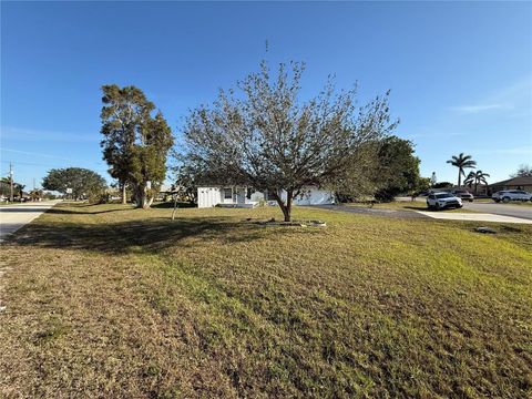 A home in PORT CHARLOTTE