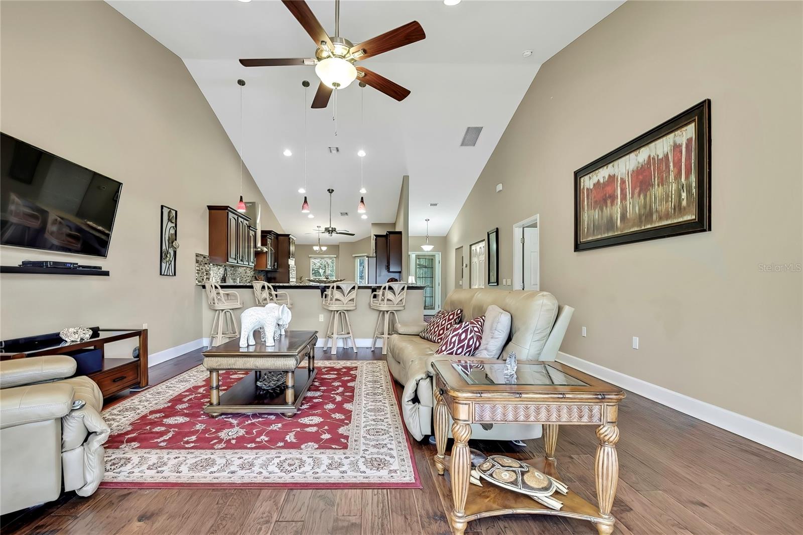 RIVER COVE LNDGS III - Residential