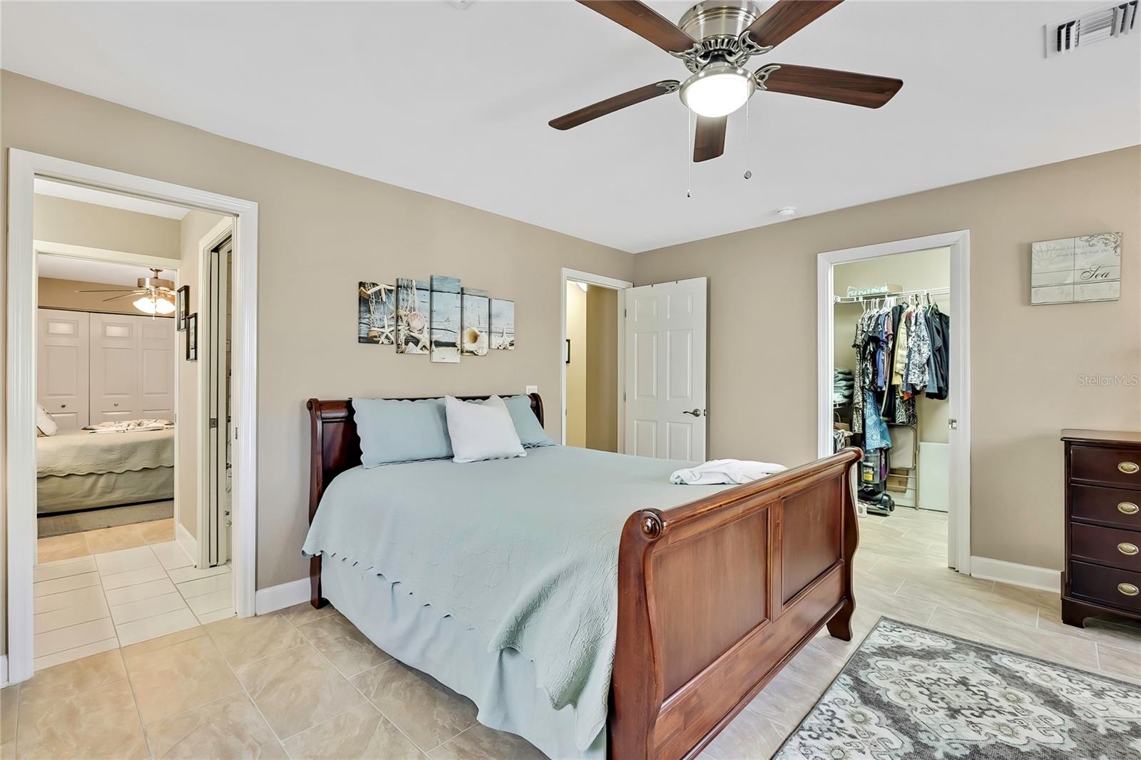 RIVER COVE LNDGS III - Residential