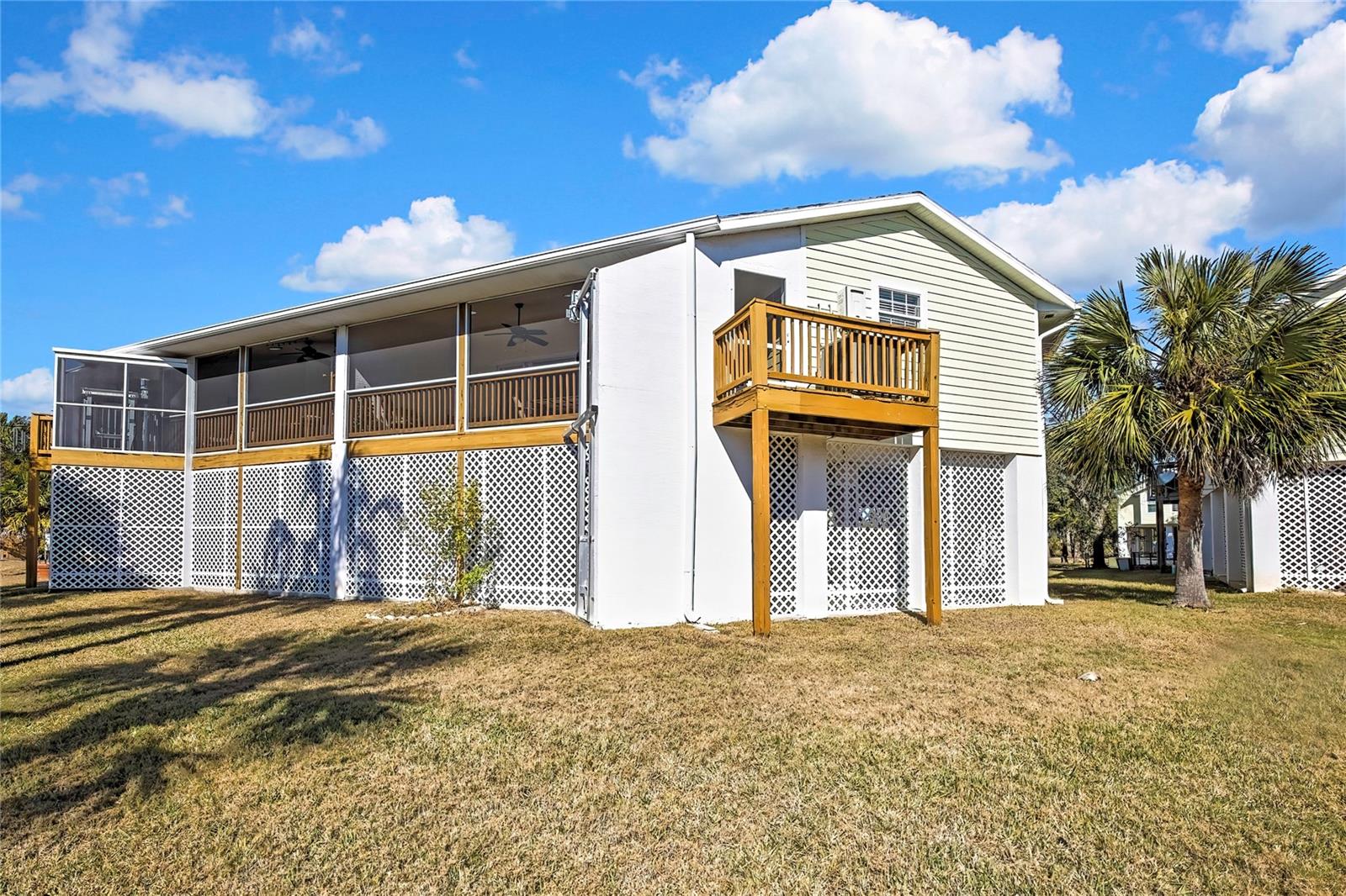 RIVER COVE LNDGS III - Residential