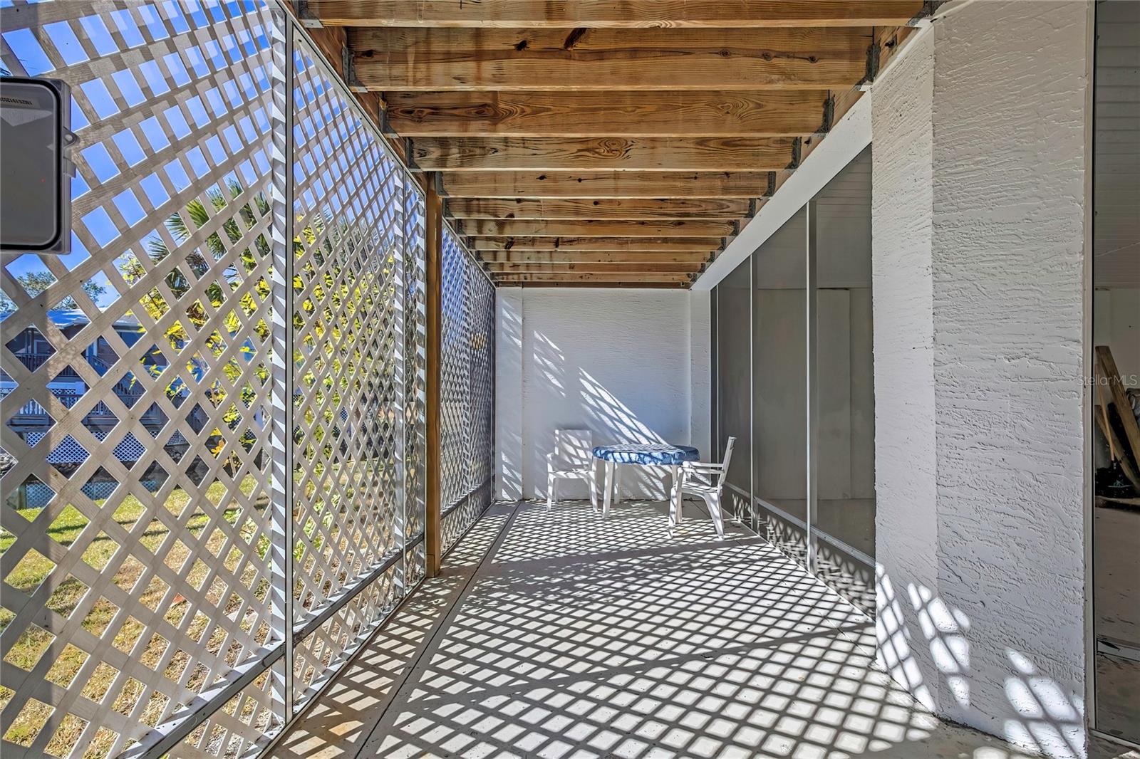 RIVER COVE LNDGS III - Residential