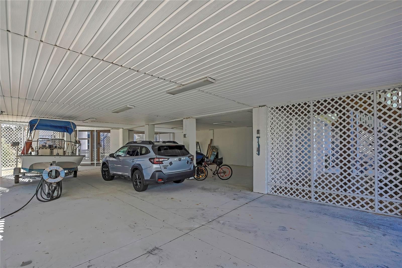 RIVER COVE LNDGS III - Residential