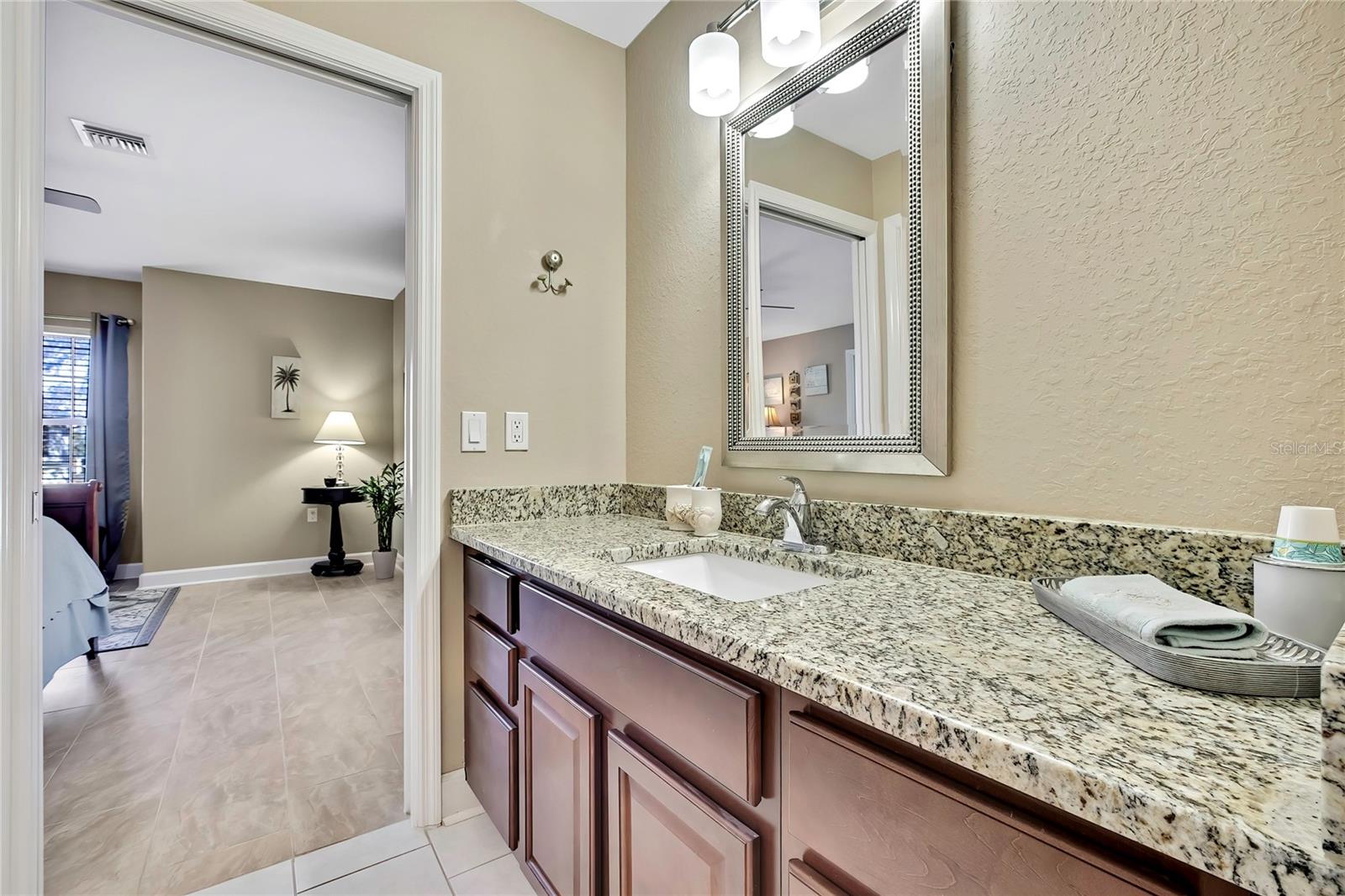 RIVER COVE LNDGS III - Residential