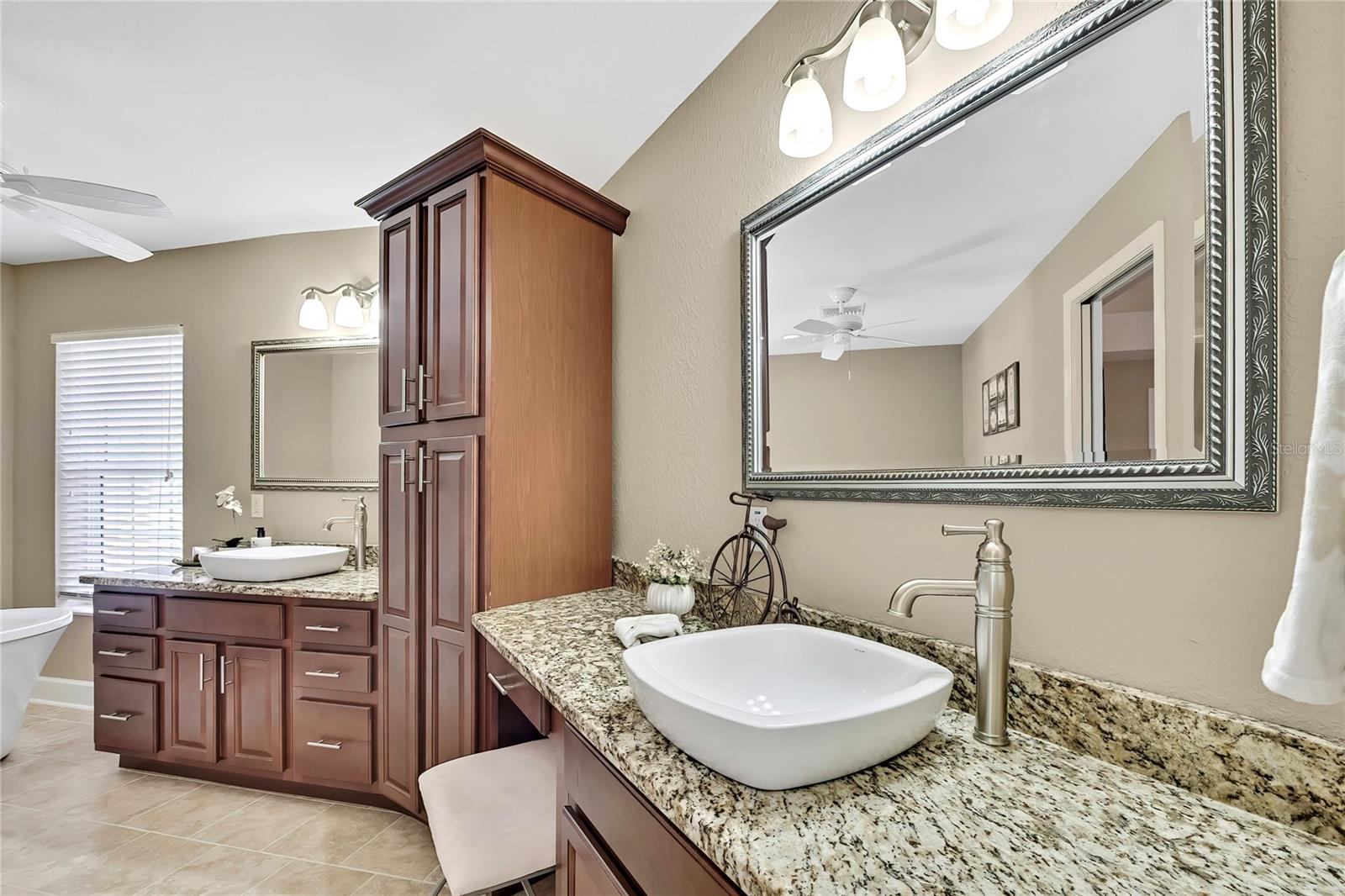 RIVER COVE LNDGS III - Residential