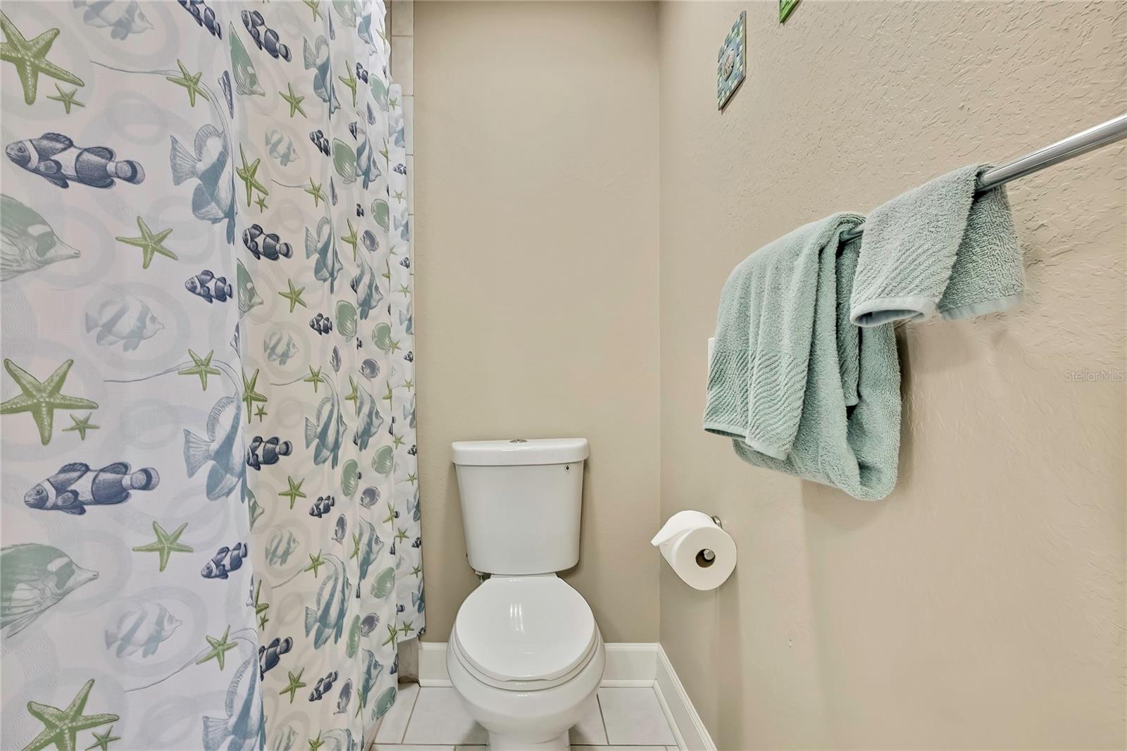 RIVER COVE LNDGS III - Residential