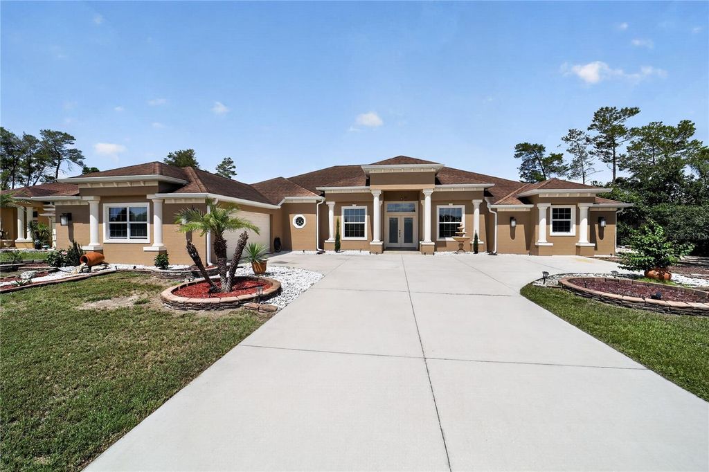 Photo of 10202 SW 41st Terrace, Ocala, FL 34476 (MLS # OM727198)