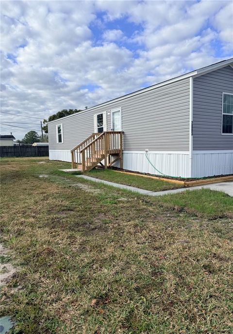 Photo of 2003 Oak Street, Saint Cloud, FL 34769 (MLS # S5141003)