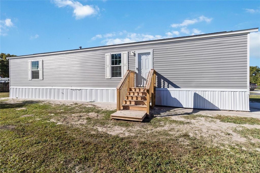 Photo of 2003 Oak Street, Saint Cloud, FL 34769 (MLS # S5141003)