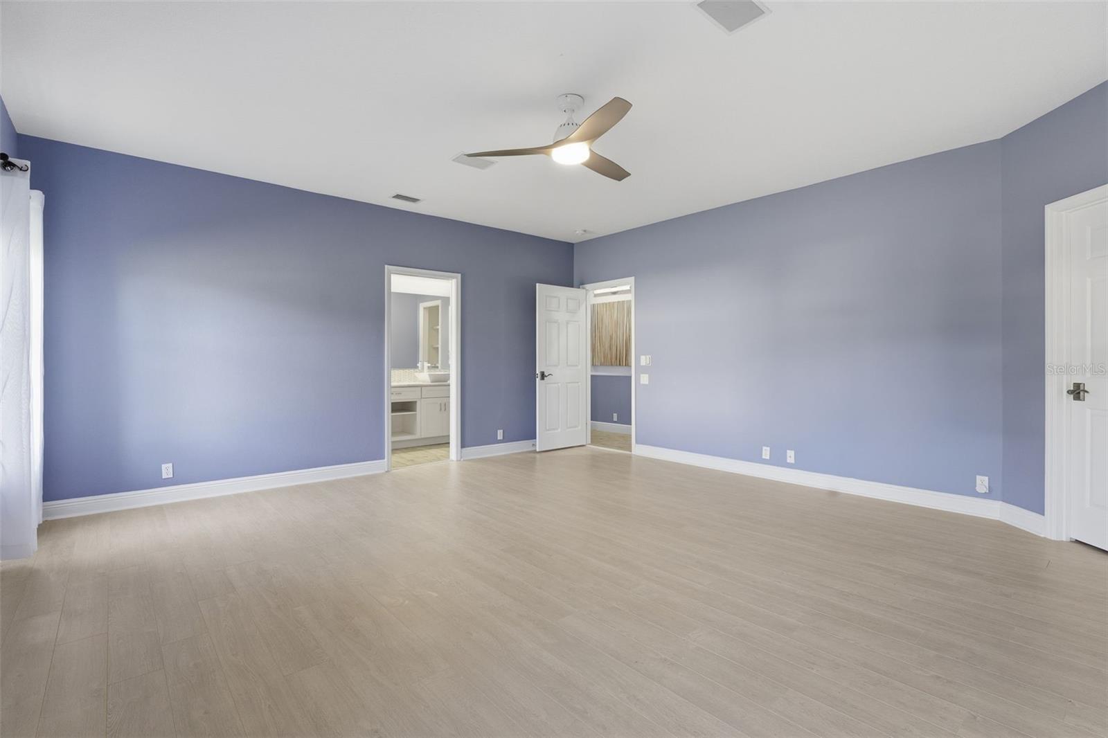 RIVERWOOD - Residential