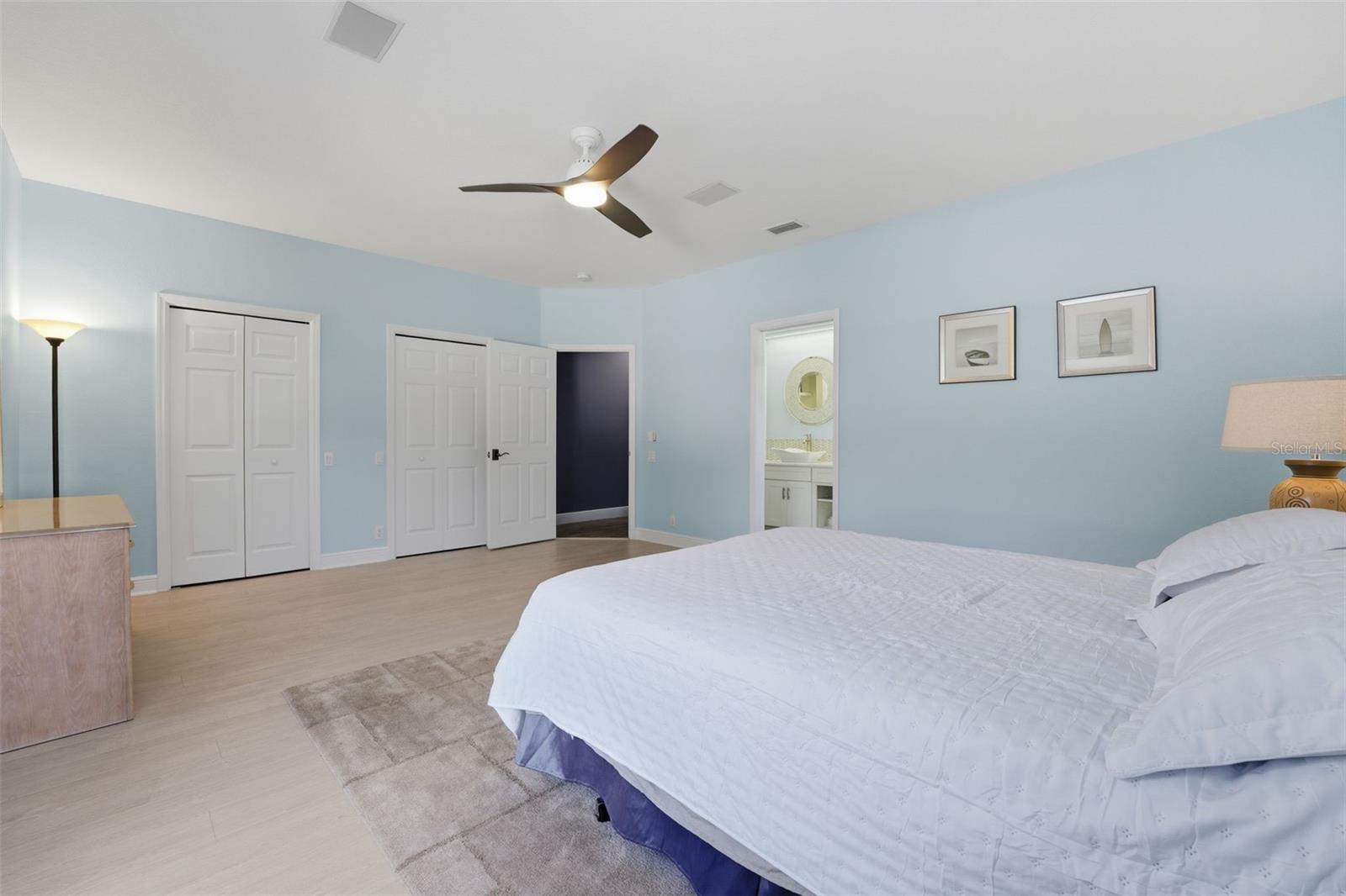 RIVERWOOD - Residential