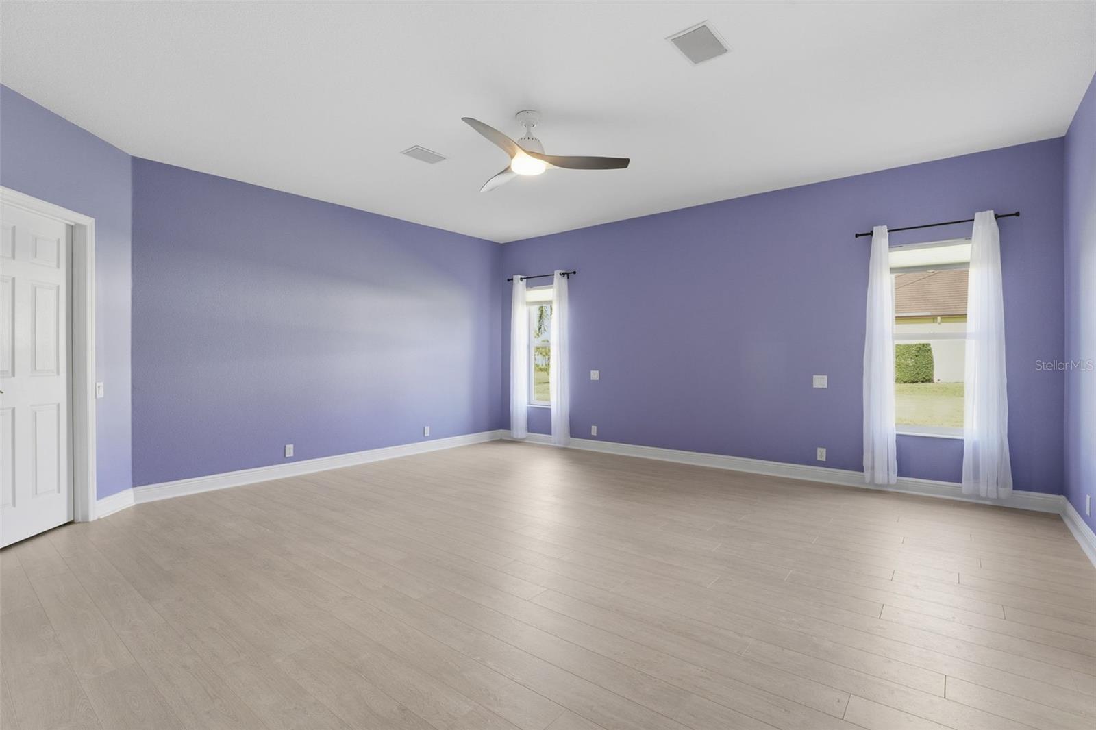 RIVERWOOD - Residential