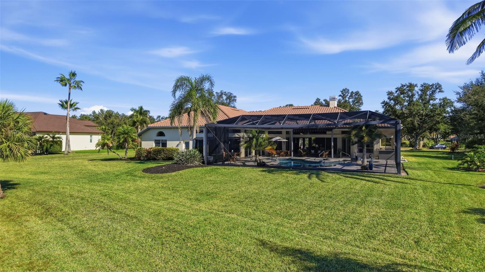 RIVERWOOD - Residential