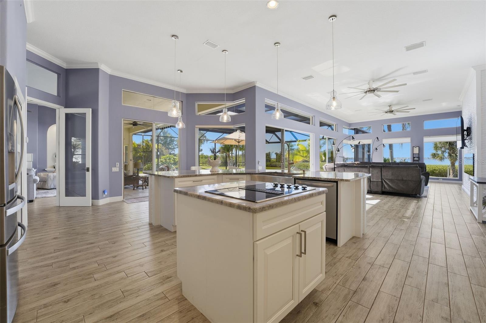 RIVERWOOD - Residential