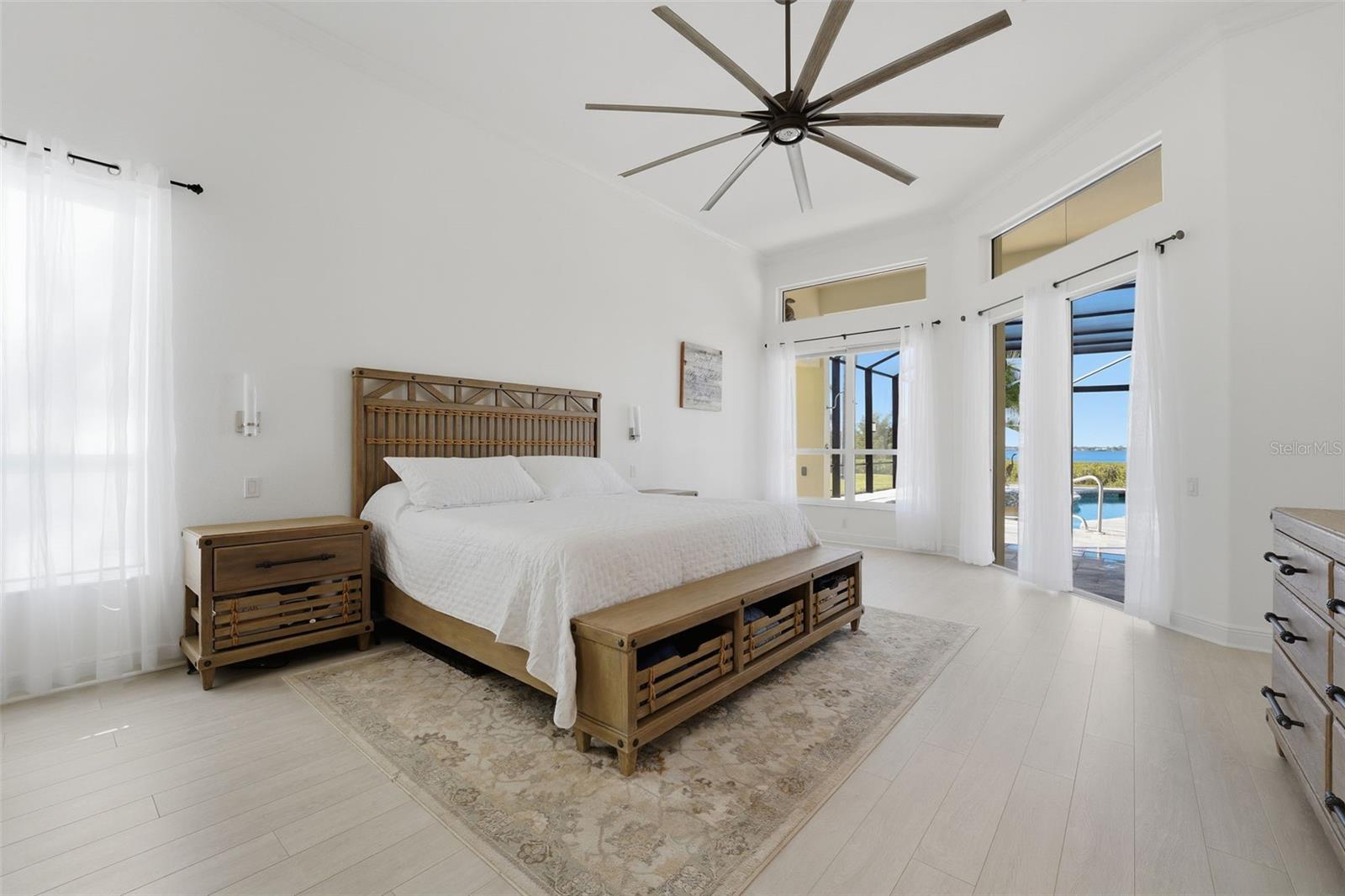 RIVERWOOD - Residential