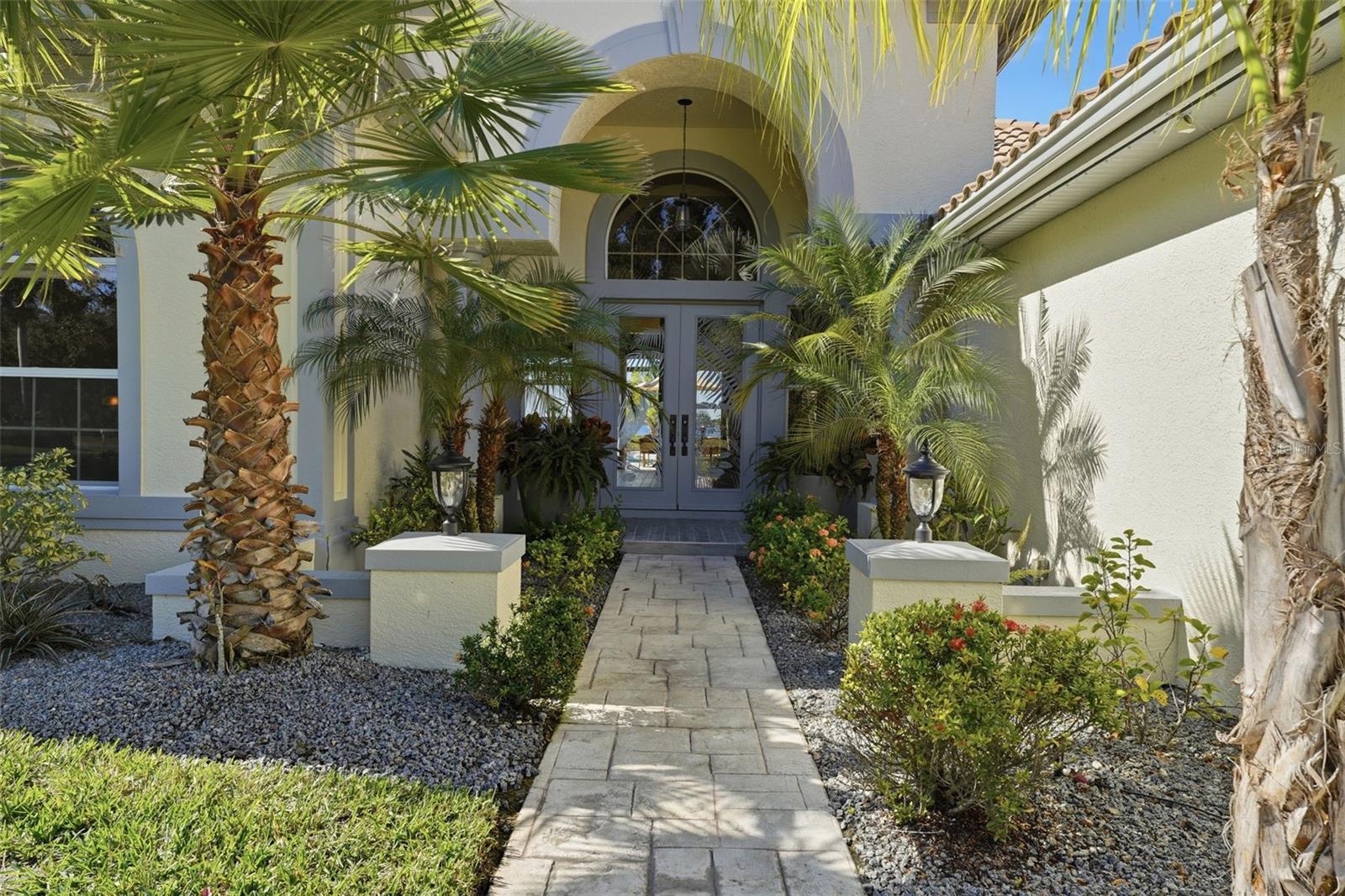 RIVERWOOD - Residential