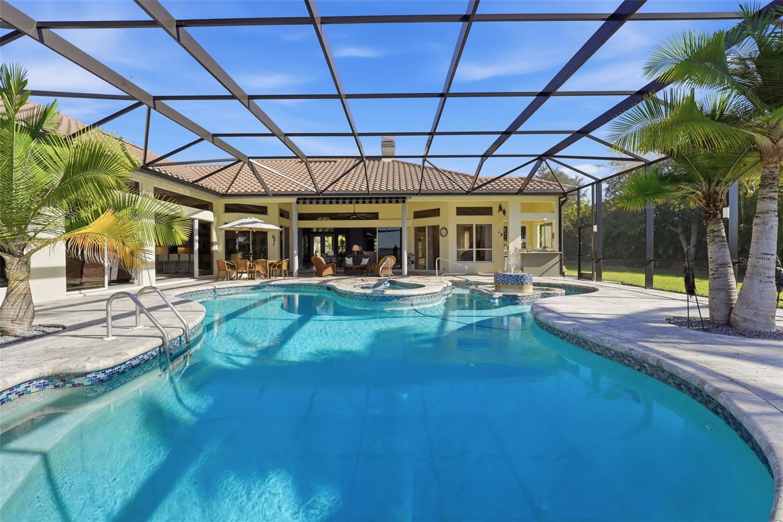 RIVERWOOD - Residential