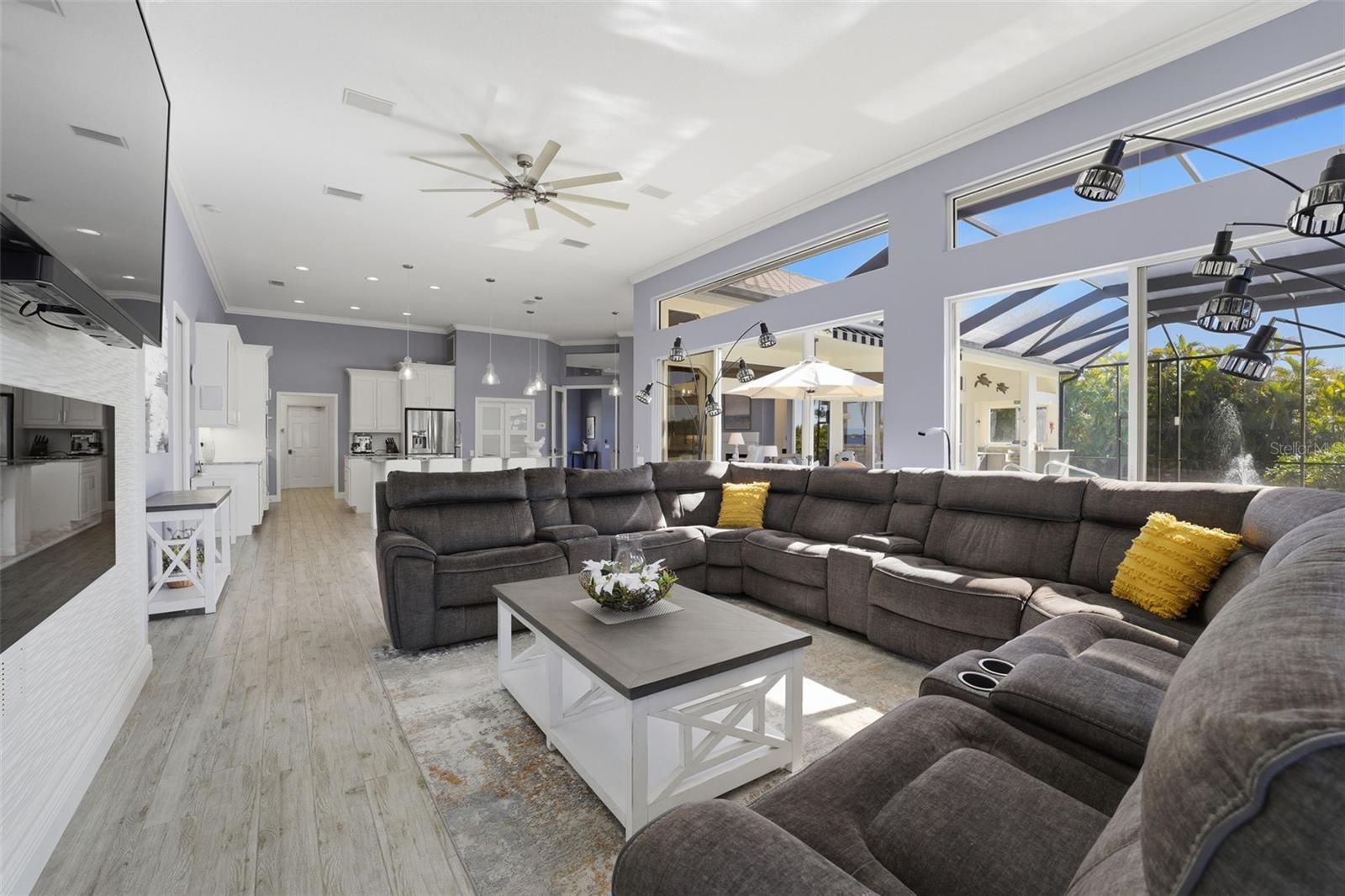 RIVERWOOD - Residential