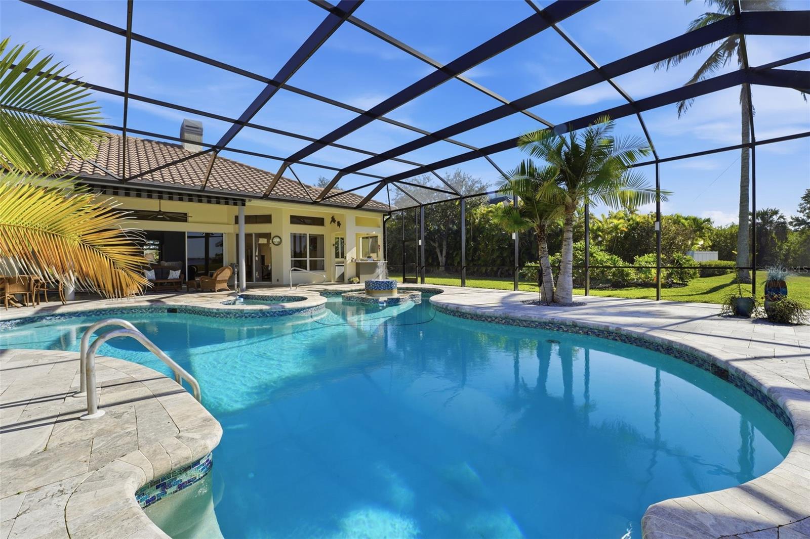 RIVERWOOD - Residential