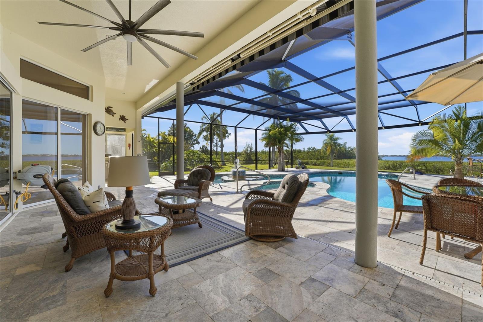 RIVERWOOD - Residential