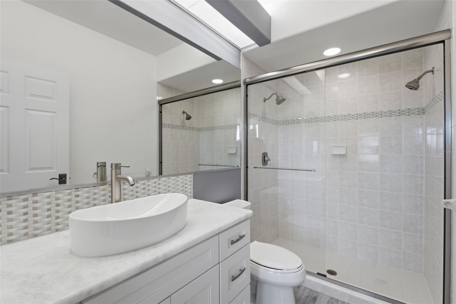 RIVERWOOD - Residential