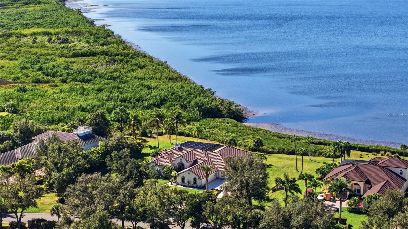 RIVERWOOD - Residential