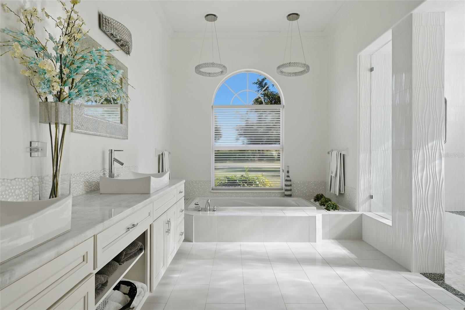 RIVERWOOD - Residential