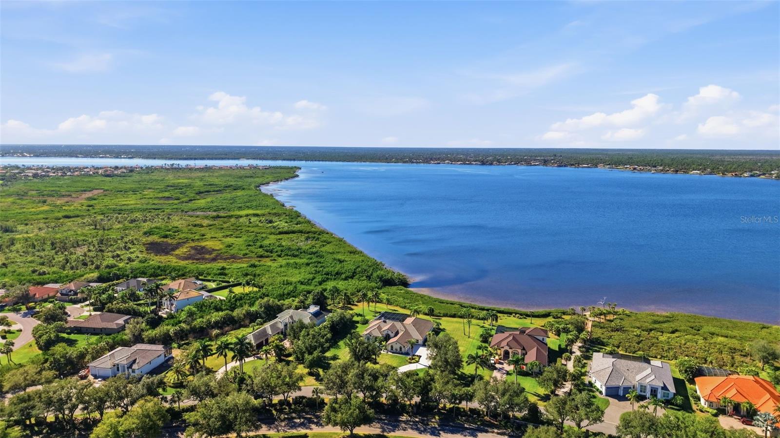 RIVERWOOD - Residential