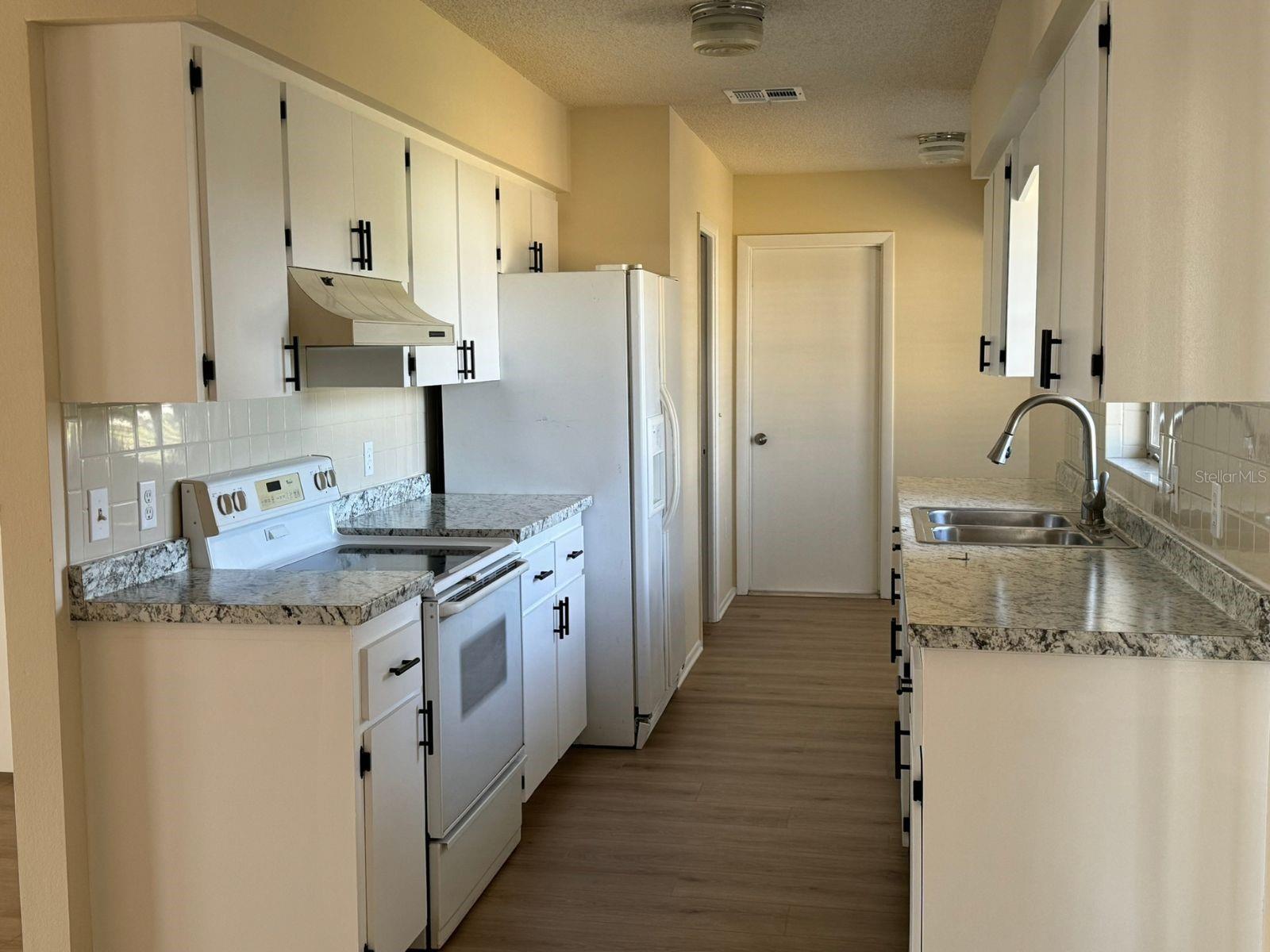 PORT CHARLOTTE SEC 064 - Residential Lease