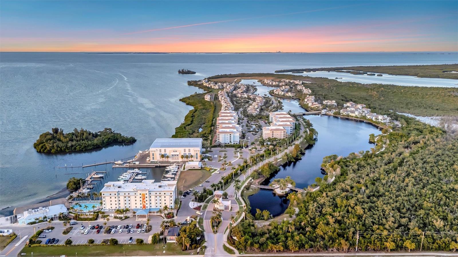 MANGROVE WALK II ON HARBOUR ISLE 1, 2, 3&4 - Residential