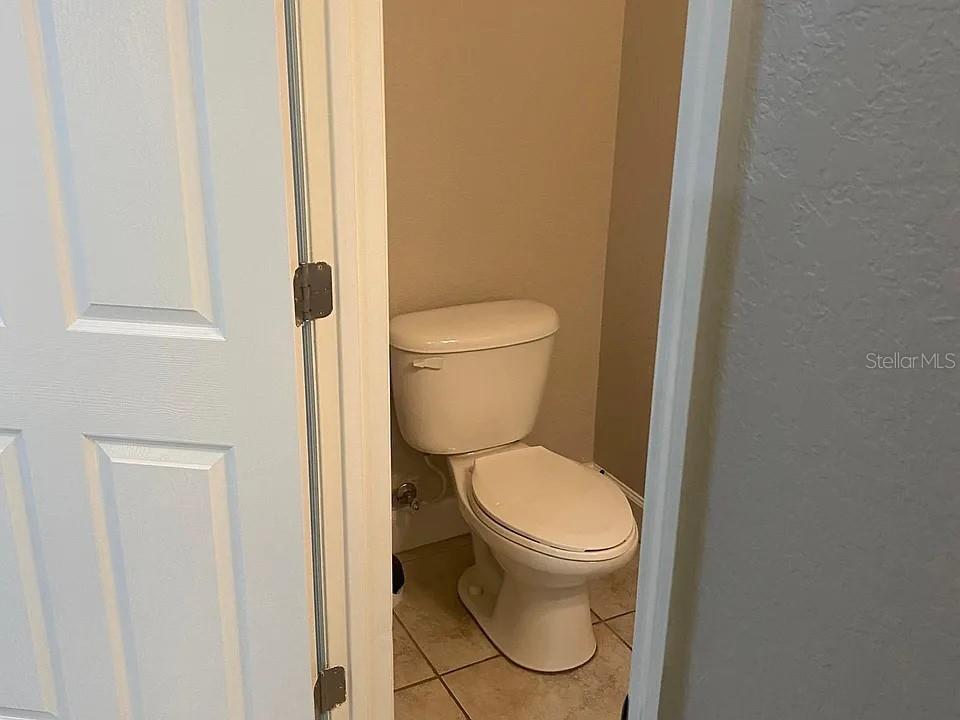 GRANTWOOD CONDO PH III - Residential Lease