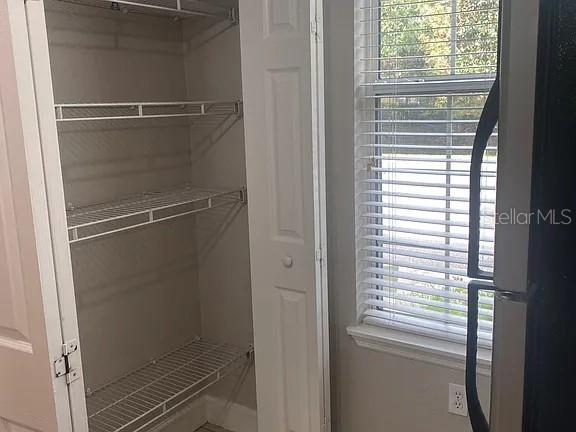 GRANTWOOD CONDO PH III - Residential Lease