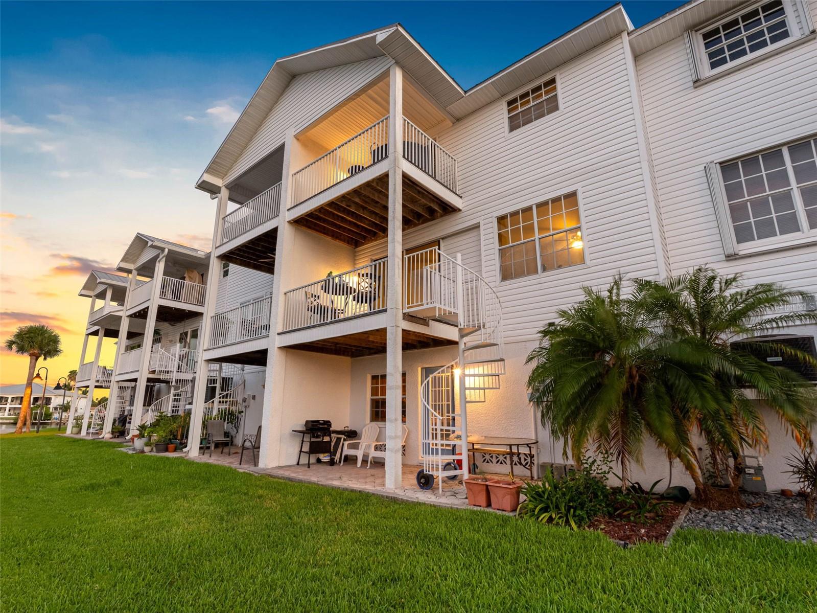 TIDES VILLAGE - YACHT - Residential