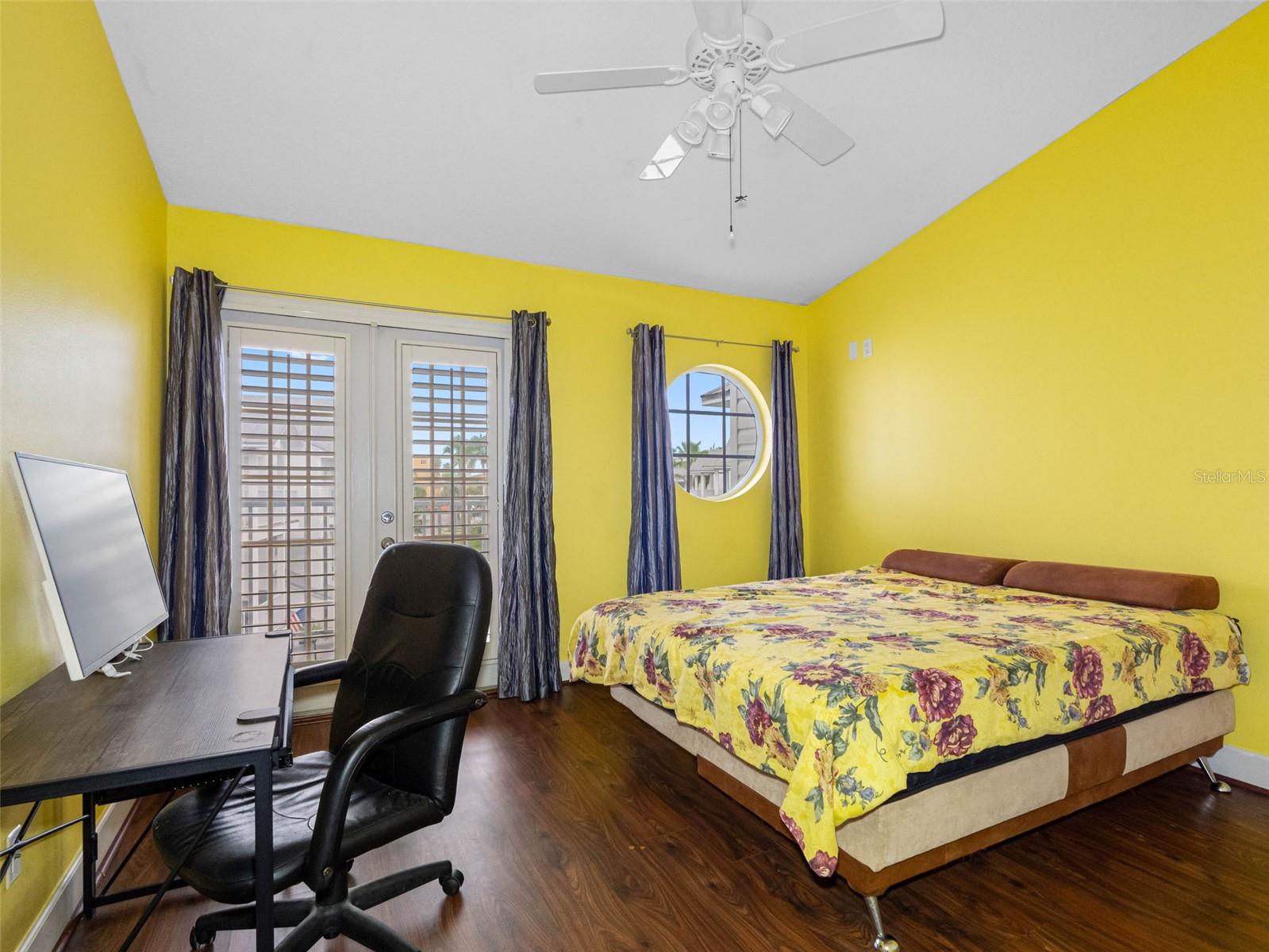 TIDES VILLAGE - YACHT - Residential