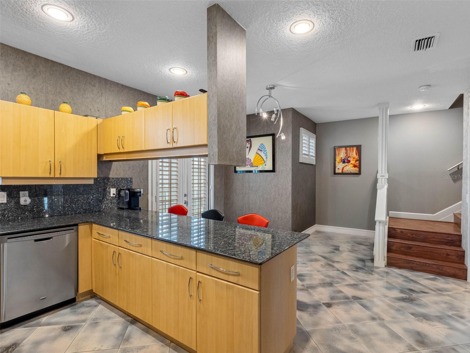 TIDES VILLAGE - YACHT - Residential