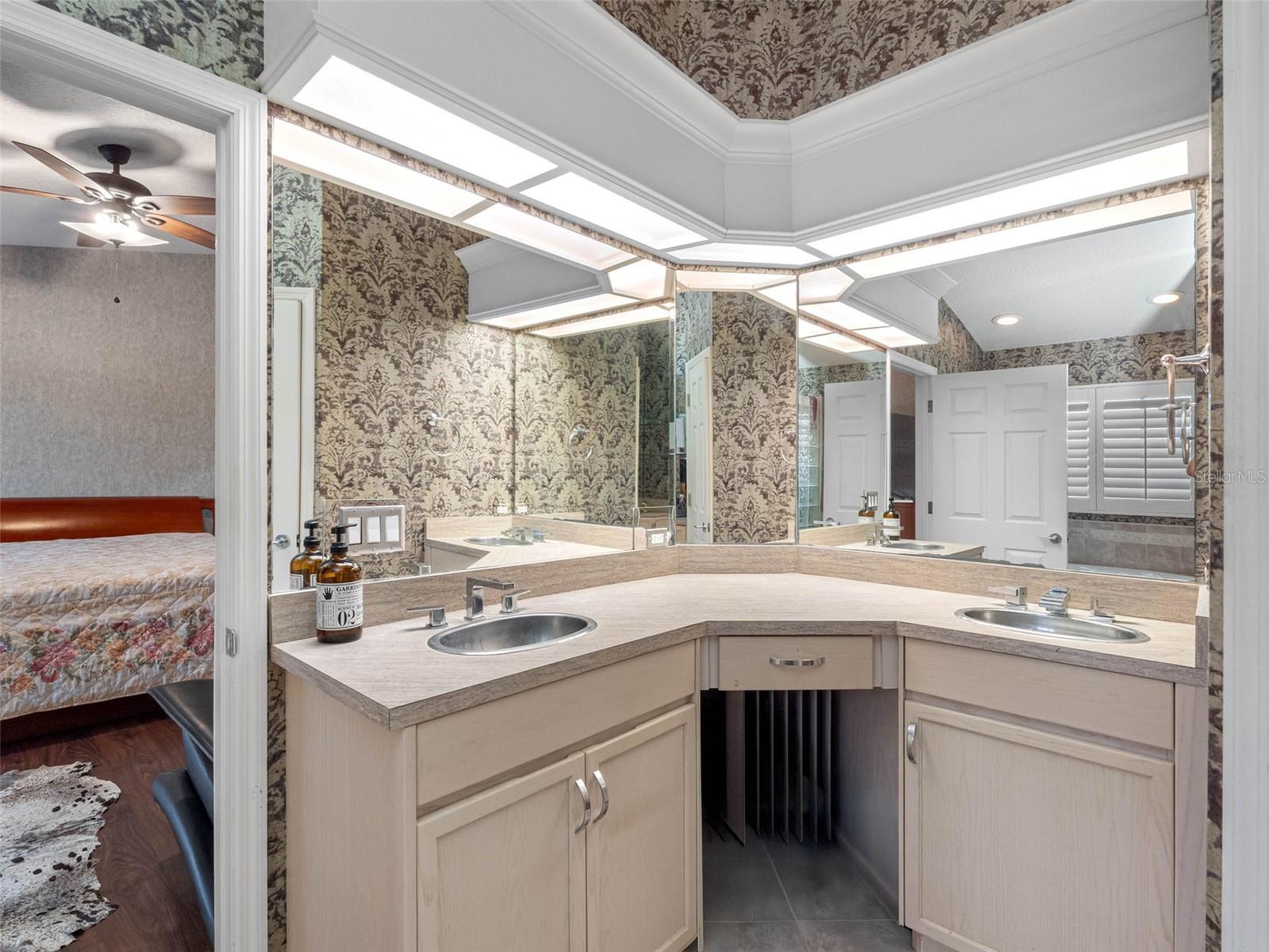 TIDES VILLAGE - YACHT - Residential