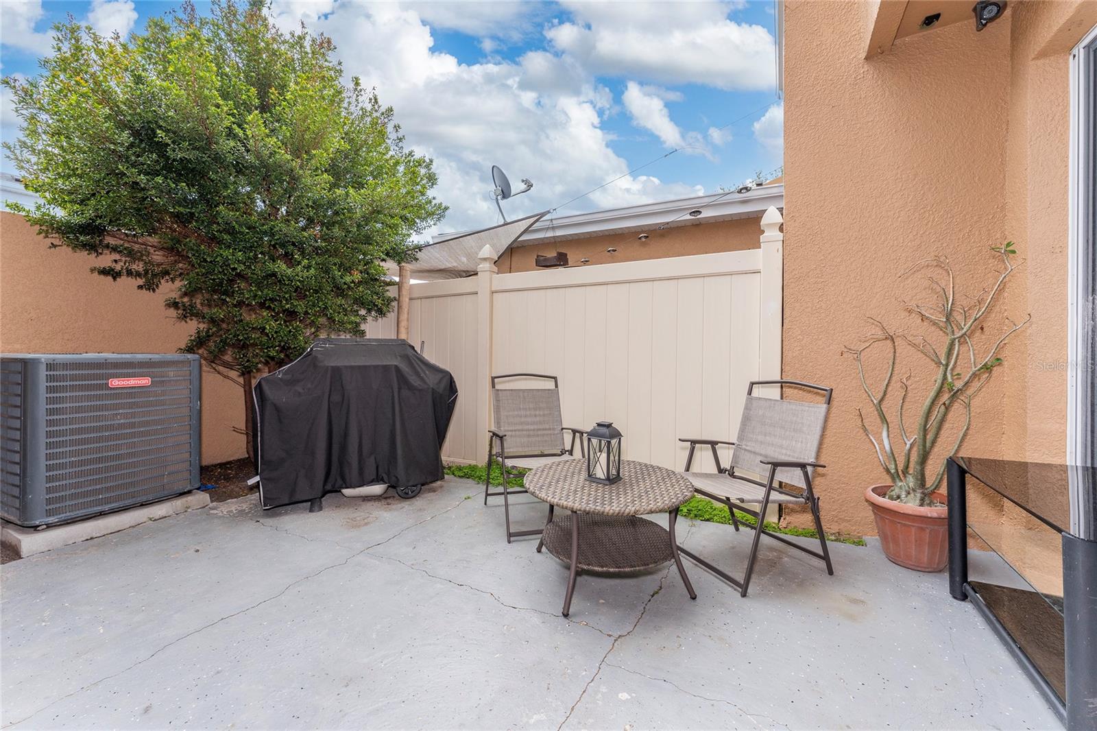 ISLAND WALK 49 71 - Residential