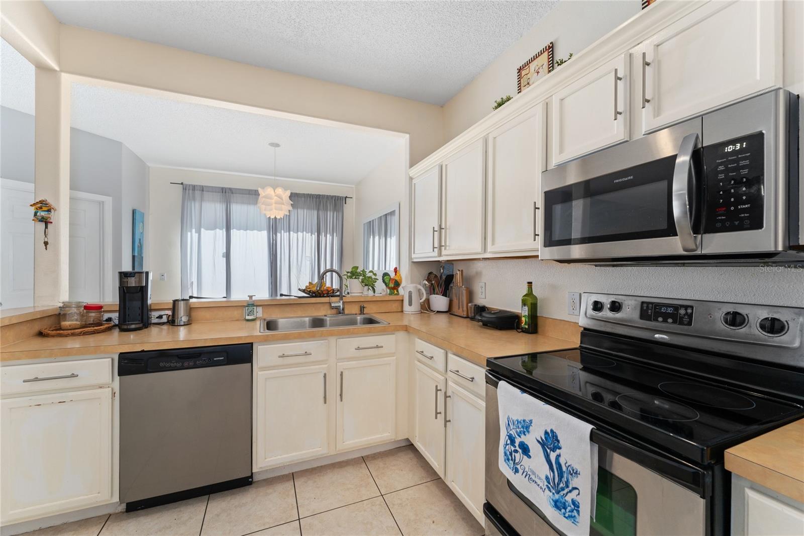 ISLAND WALK 49 71 - Residential