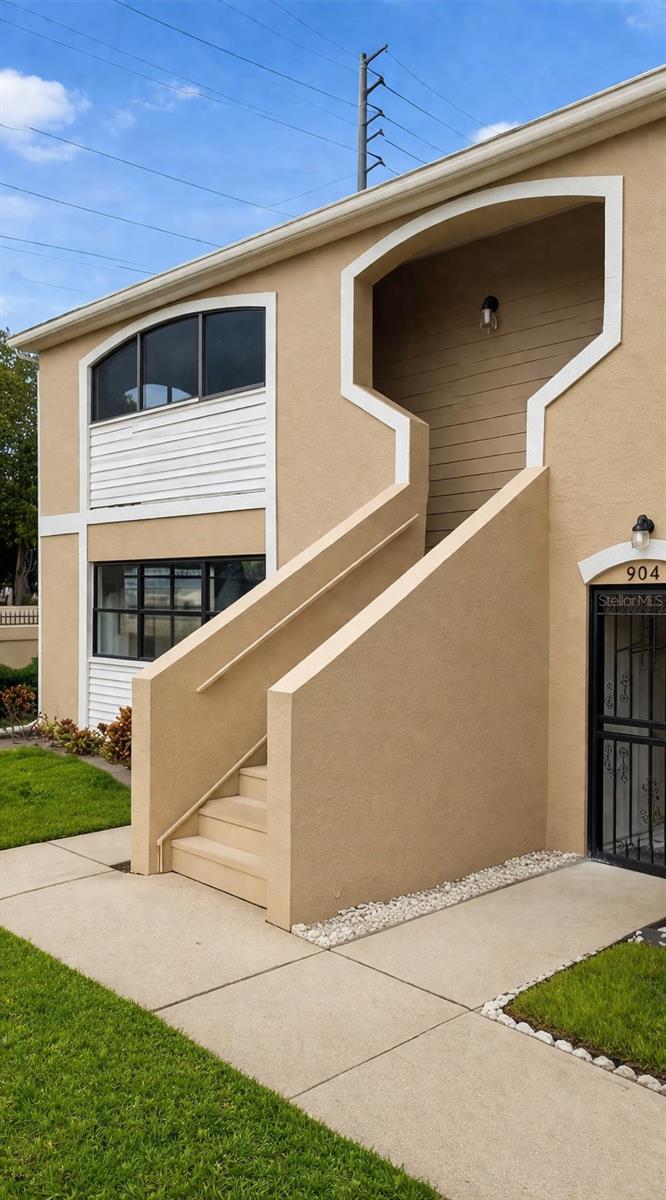 3160 S SEMORAN BOULEVARD 905