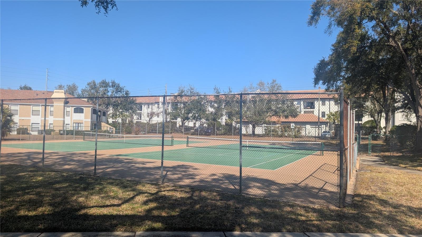 CENTRE COURT CONDO 03 PH 01 - Residential