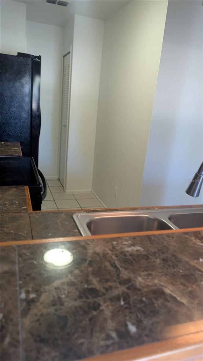 CENTRE COURT CONDO 03 PH 01 - Residential