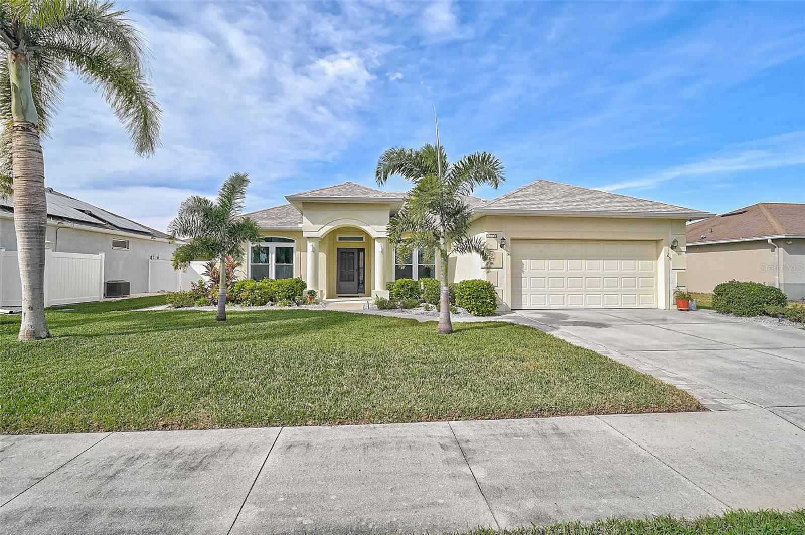 STERLING LAKE - Residential