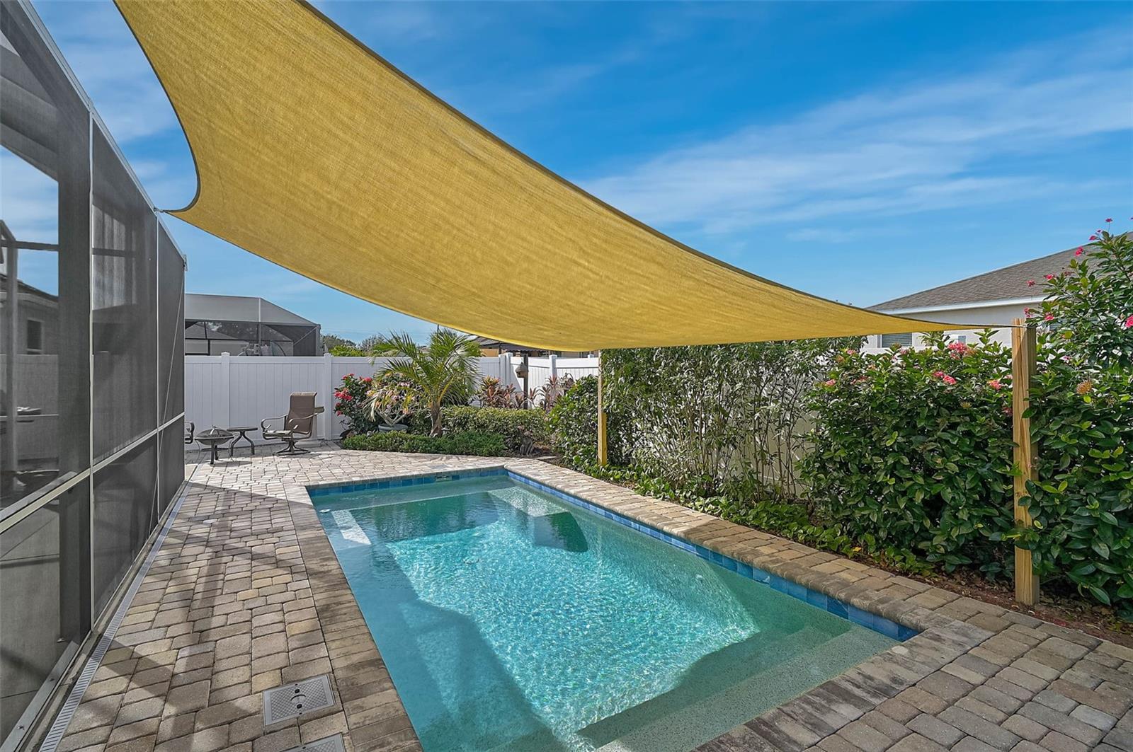 STERLING LAKE - Residential