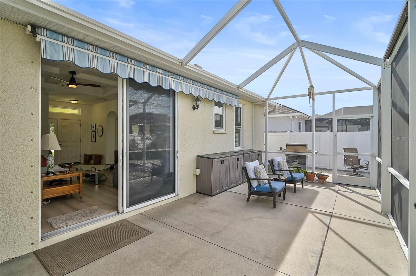 STERLING LAKE - Residential