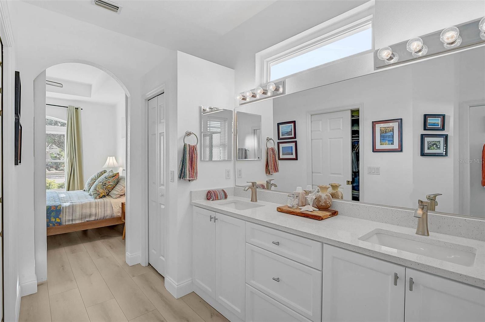 STERLING LAKE - Residential