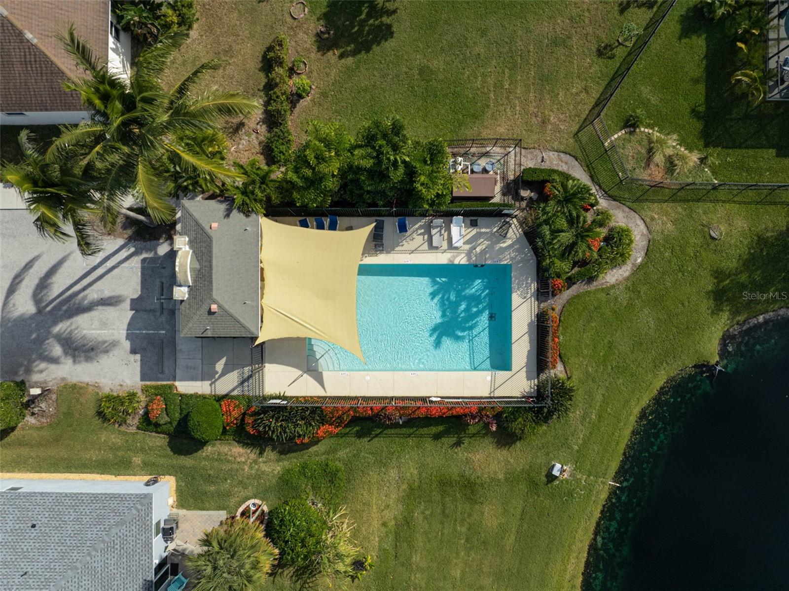 STERLING LAKE - Residential