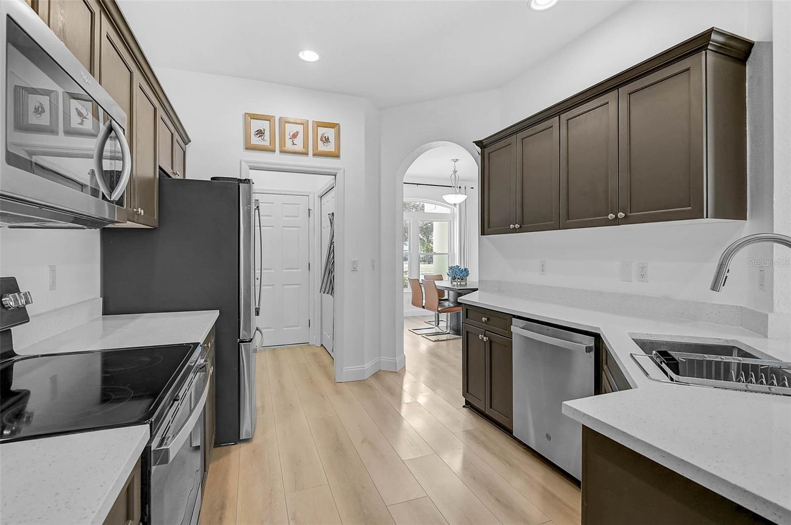 STERLING LAKE - Residential