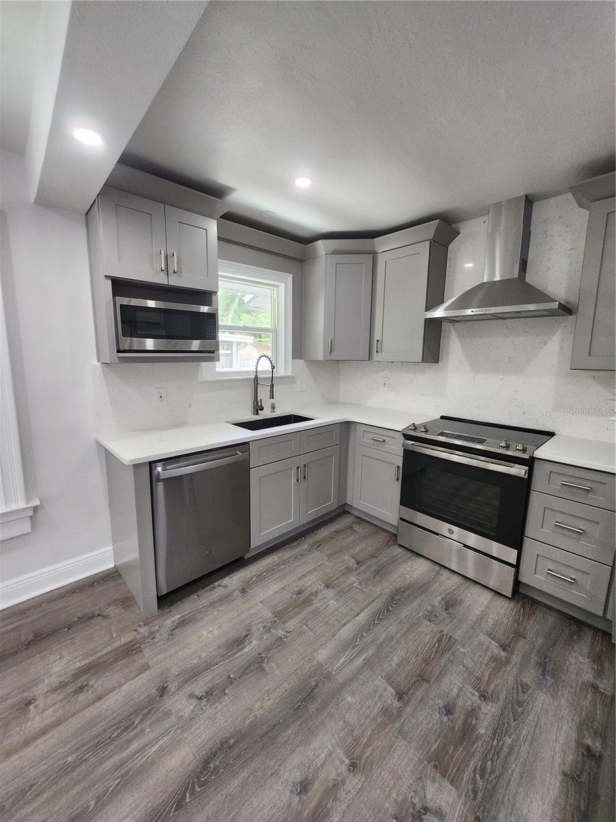 MOHAWK PARK REP - Residential Lease