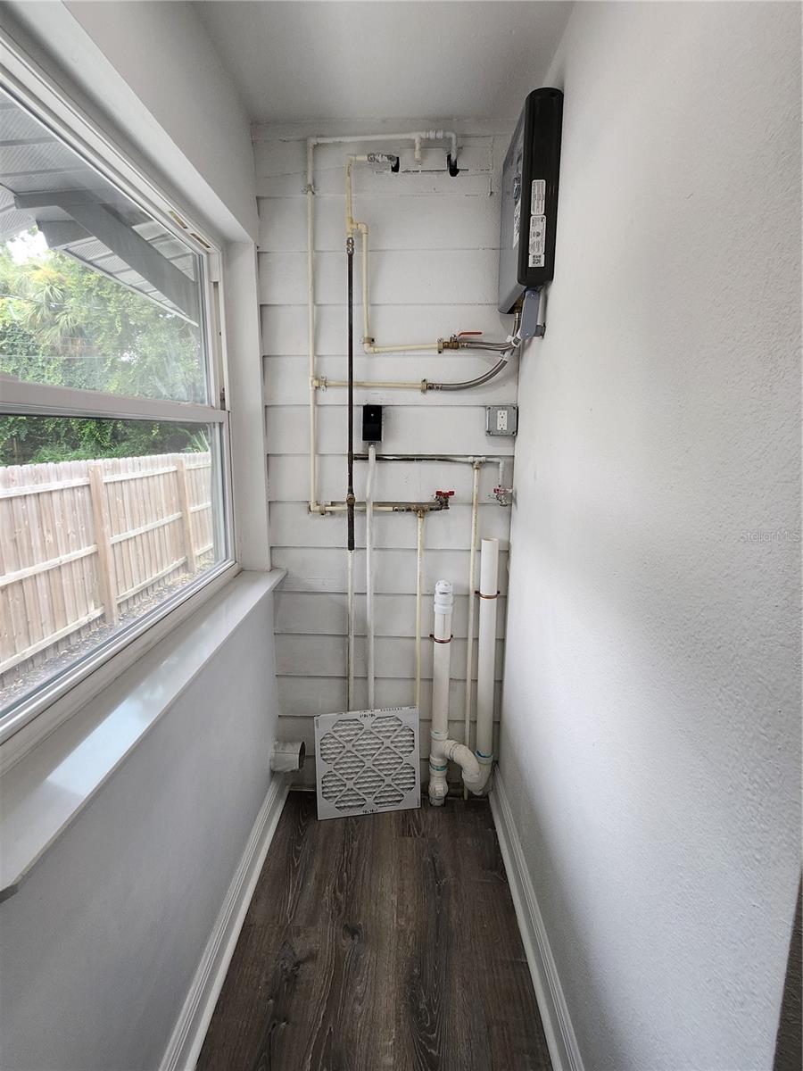 MOHAWK PARK REP - Residential Lease